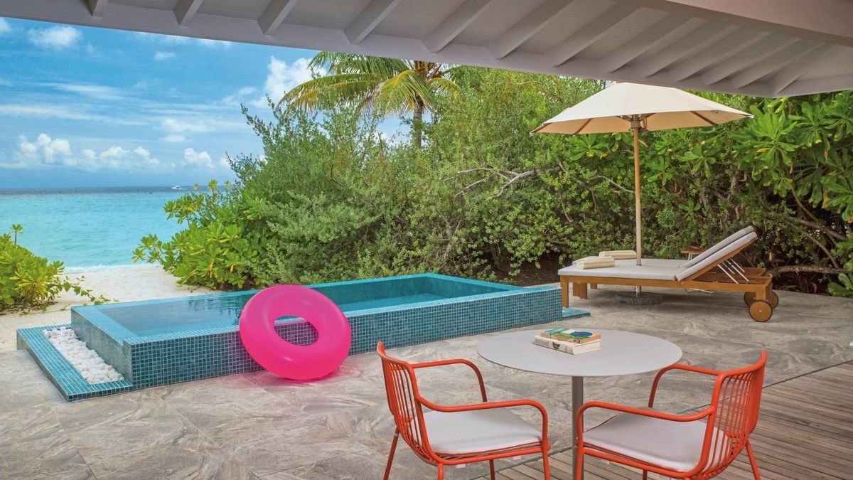 006 - The Standard, Huruvalhi Maldives.jpg