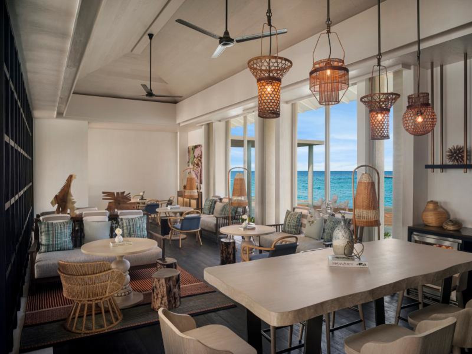 009 - InterContinental Maldives Maamunagau Resort .jpg