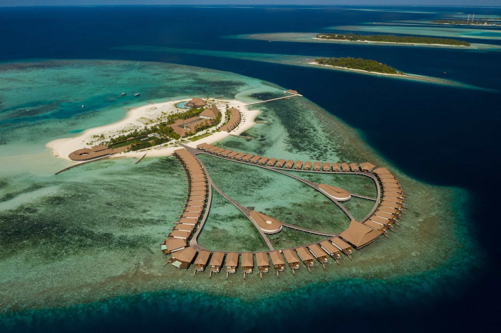 010 - Cinnamon Velifushi Maldives.jpg