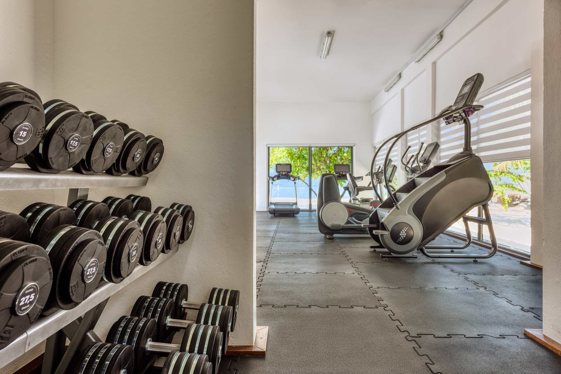 021 - Mövenpick Resort & Spa Kuredhivaru.jpg