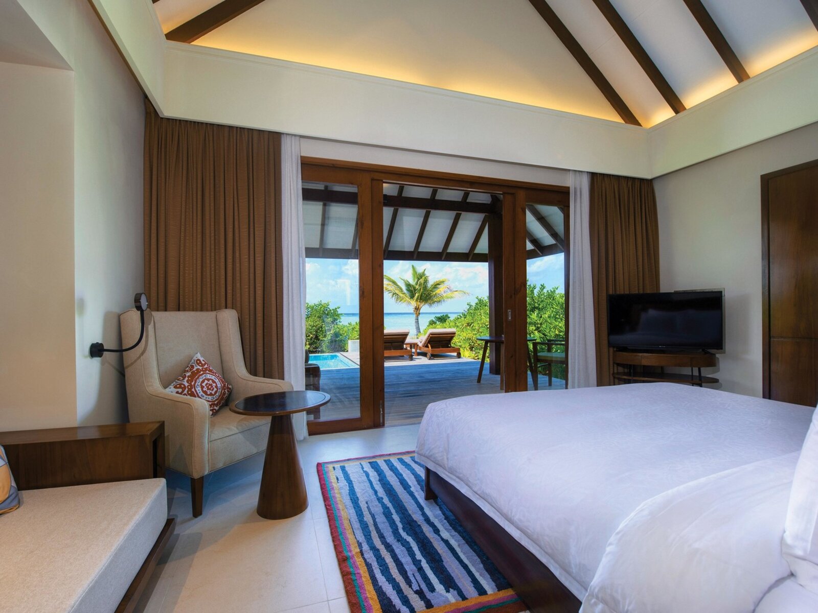 032 - VARU by Atmosphere.jpg