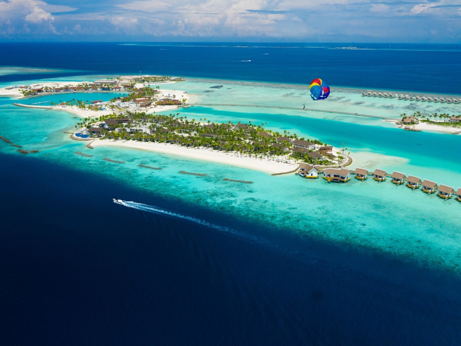 001 - SAii Lagoon Maldives, Curio Collection by Hilton.jpg