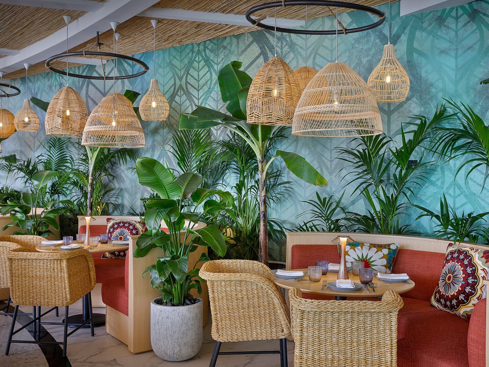 018 - W Dubai - Mina Seyahi.jpg