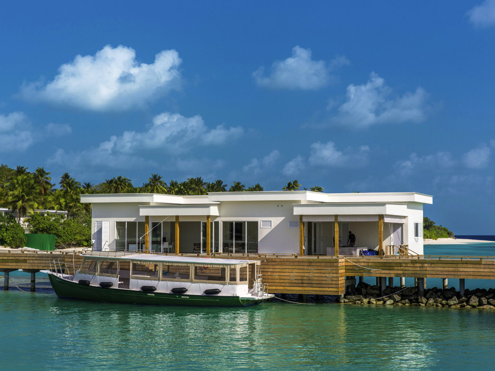 002 - Amilla Fushi.jpg