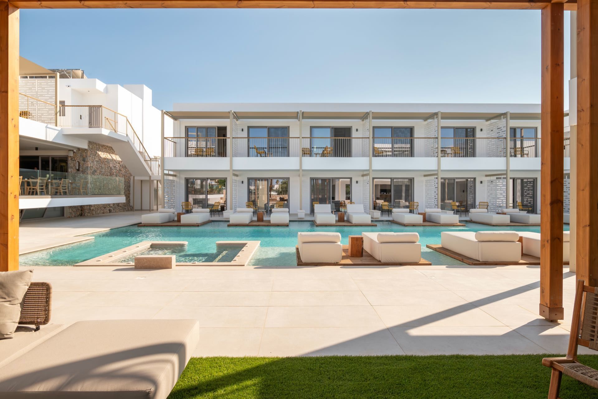 004 - Kyma Mare Hotel.jpg