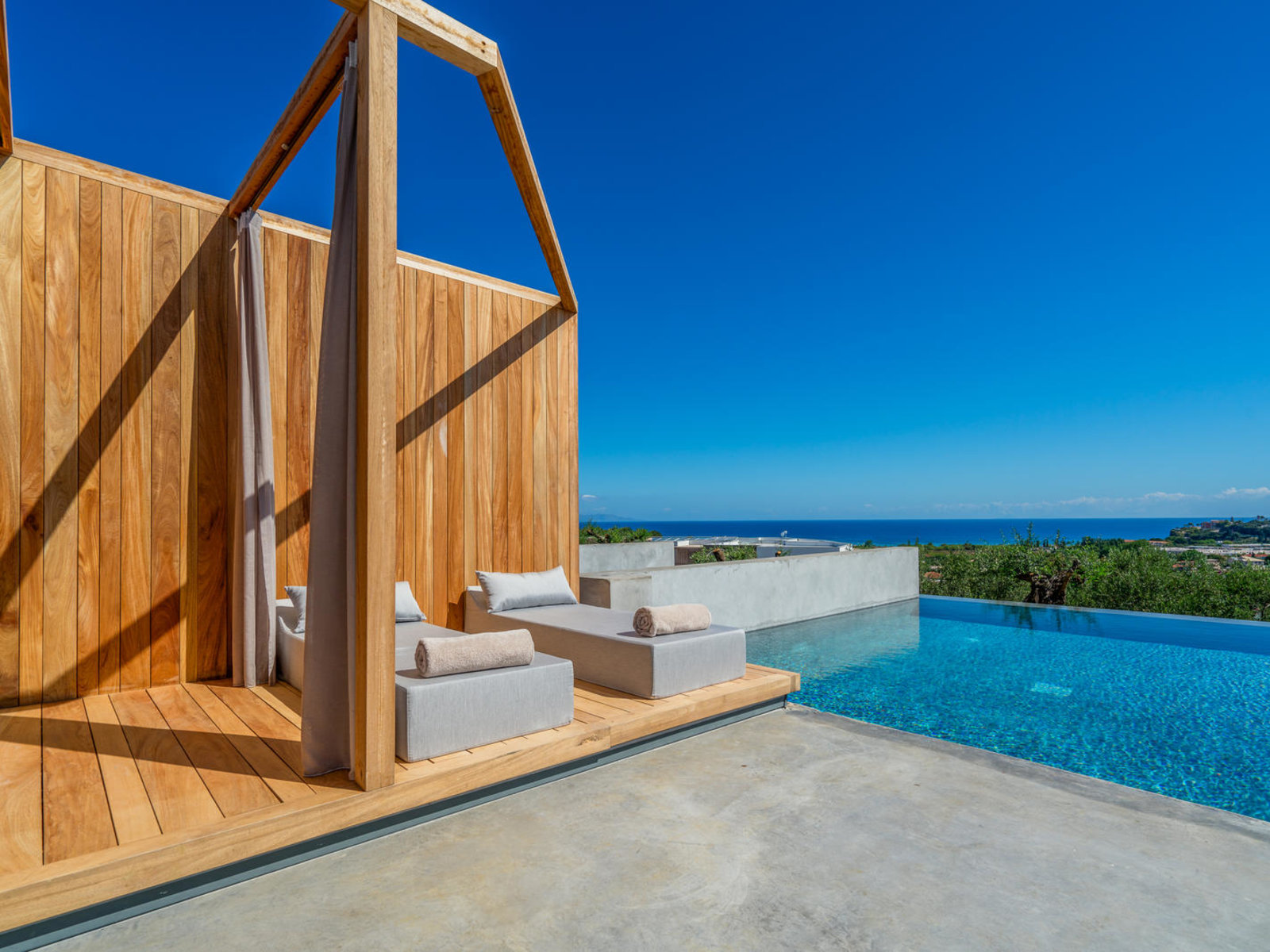 85032601 - Zante Maris Suites.jpg