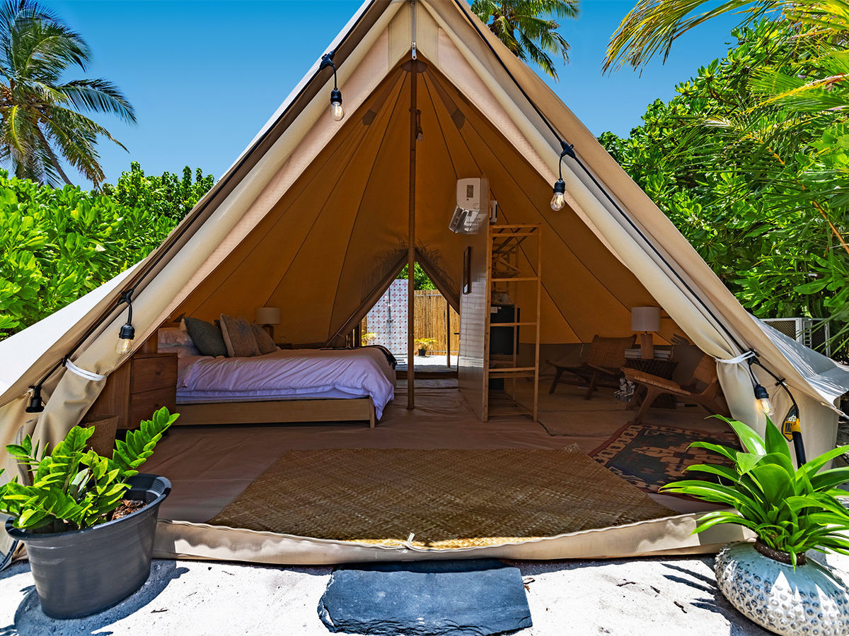 002 - The Maverick Surf & Dive.jpg