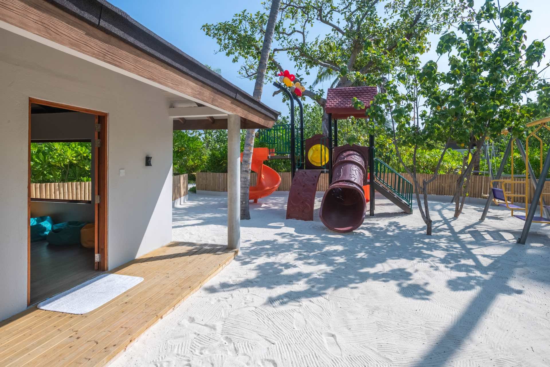 030 - Fushifaru Maldives.jpg