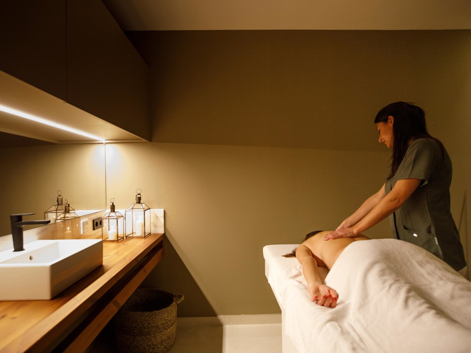 039 - Aubamar Suites & Spa.jpg