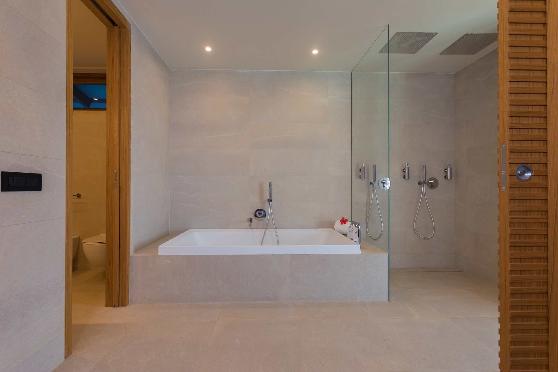 030 - Cinnamon Velifushi Maldives.jpg