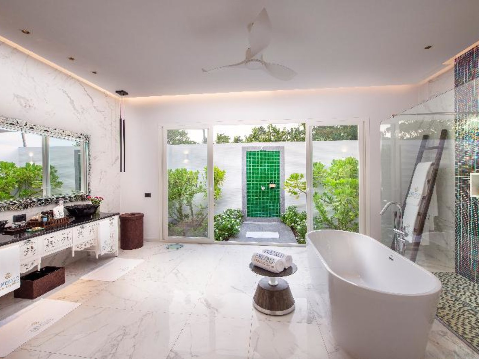 045 - Emerald Maldives Resort & Spa.jpg