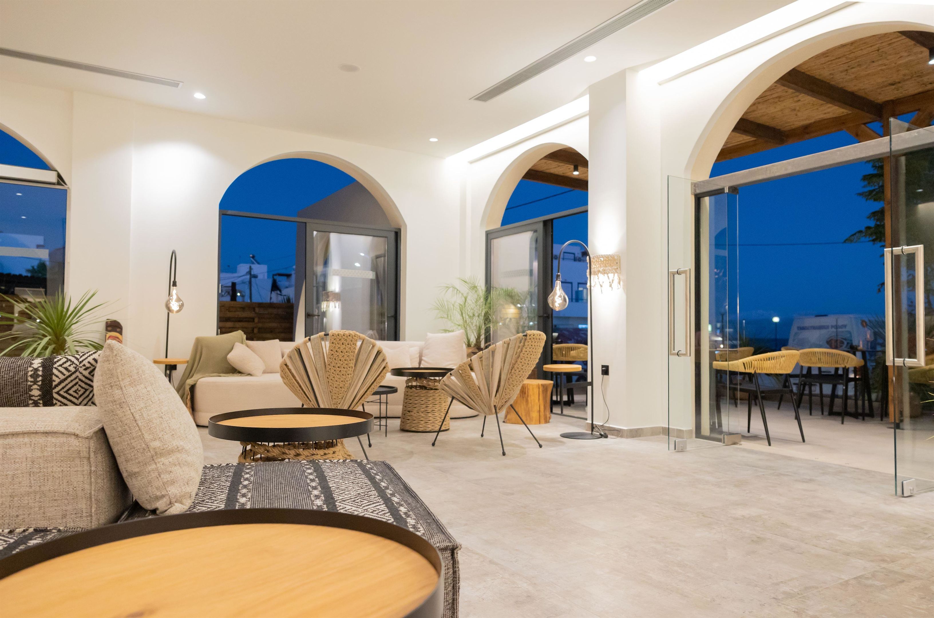 021 - Cabana Blu Hotel & Suites.jpg