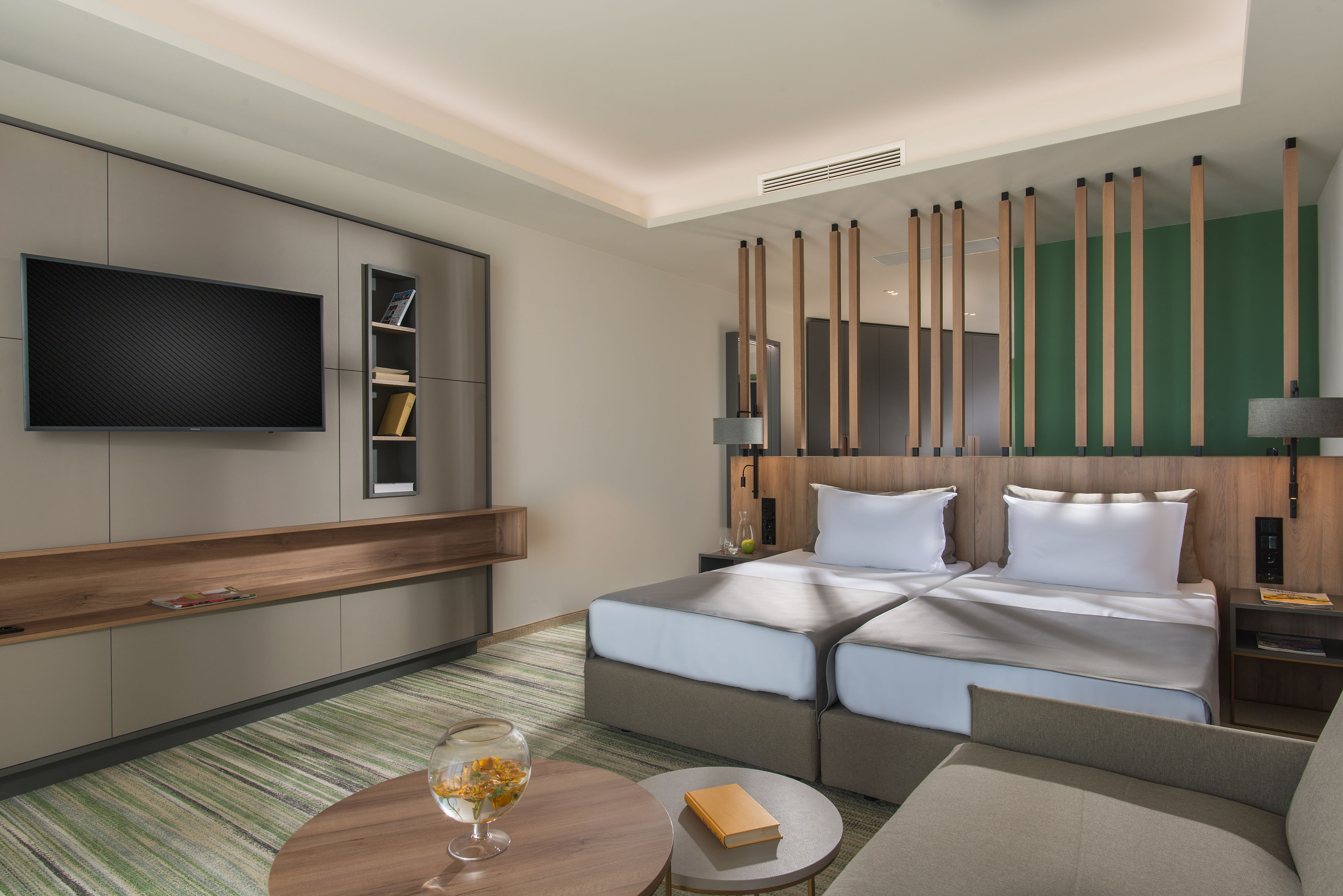 010 - HVD Reina del Mar.jpg