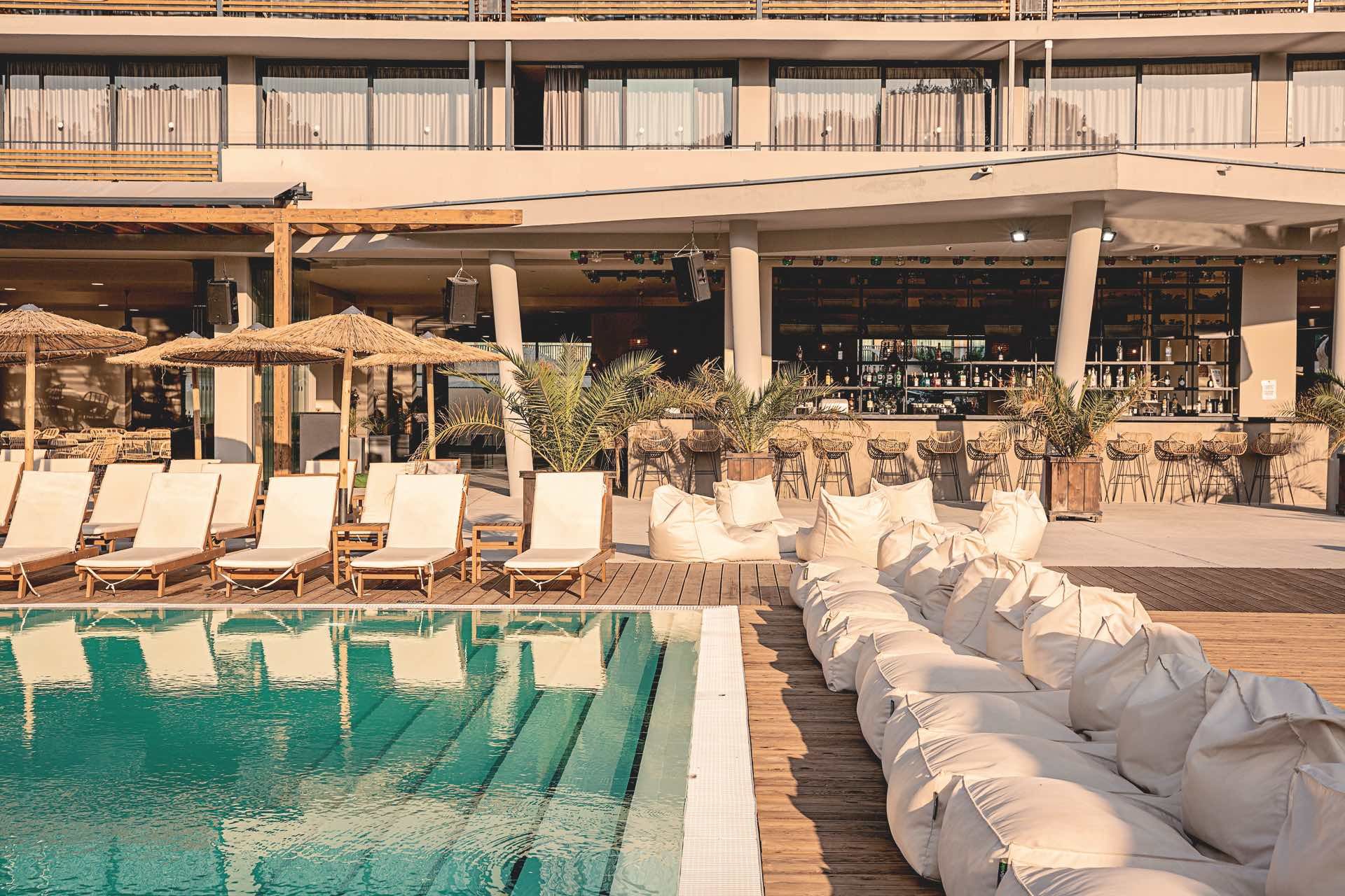 010 - Cook's Club Sunny Beach.jpg