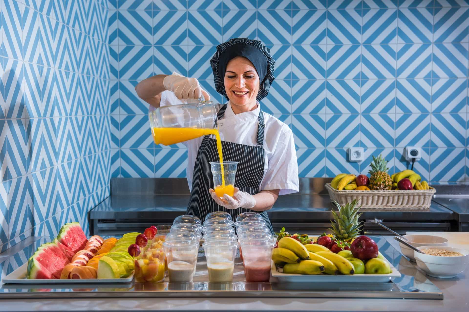 010 - Enorme Lifestyle Beach Resort.jpg