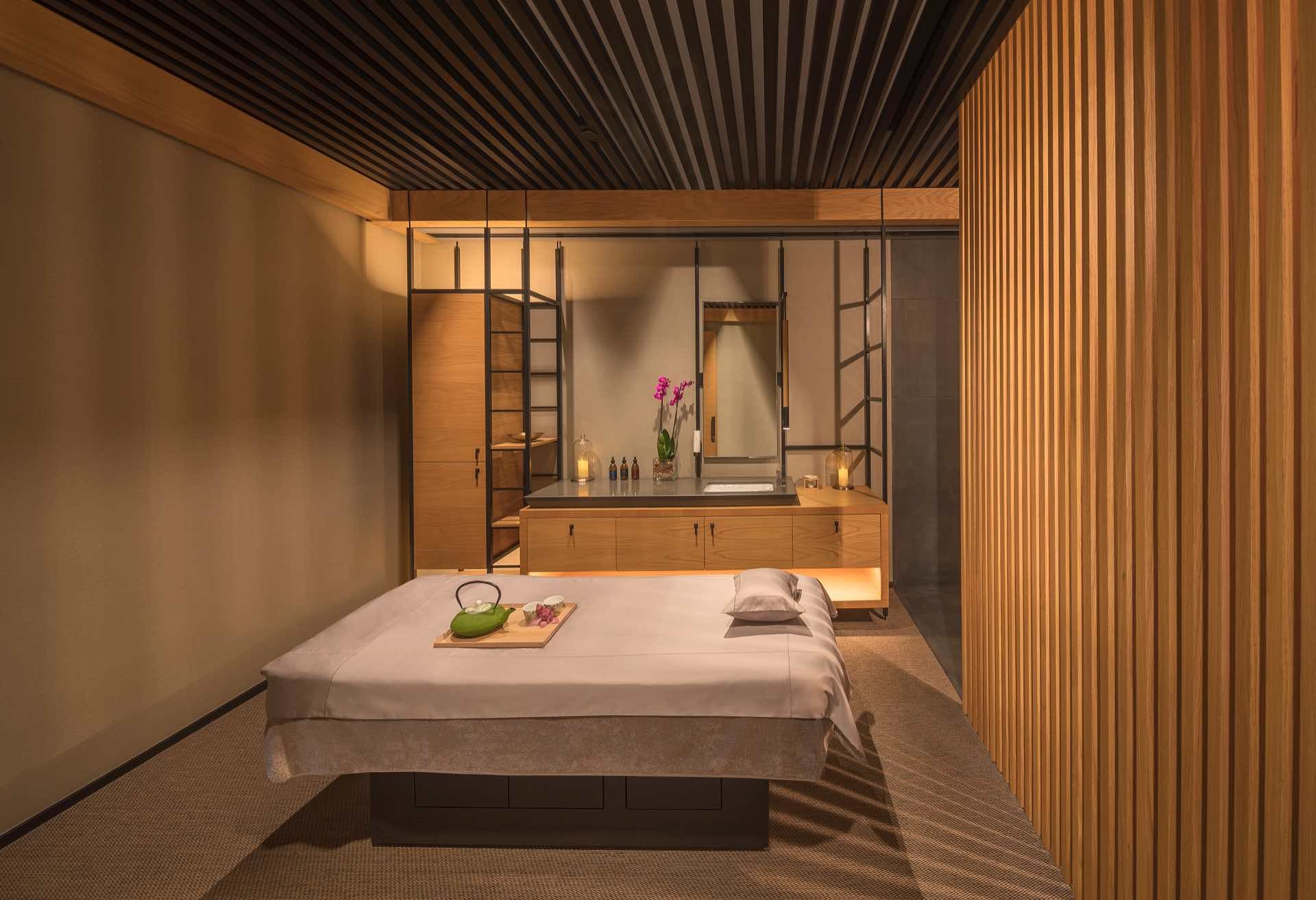 050 - Caesars Palace Bluewaters Dubai.jpg