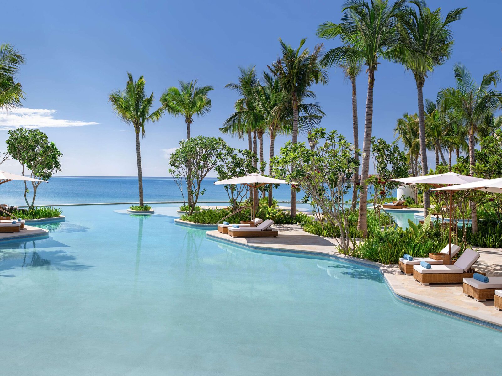 007 - Waldorf Astoria Maldives Ithaafushi .jpg