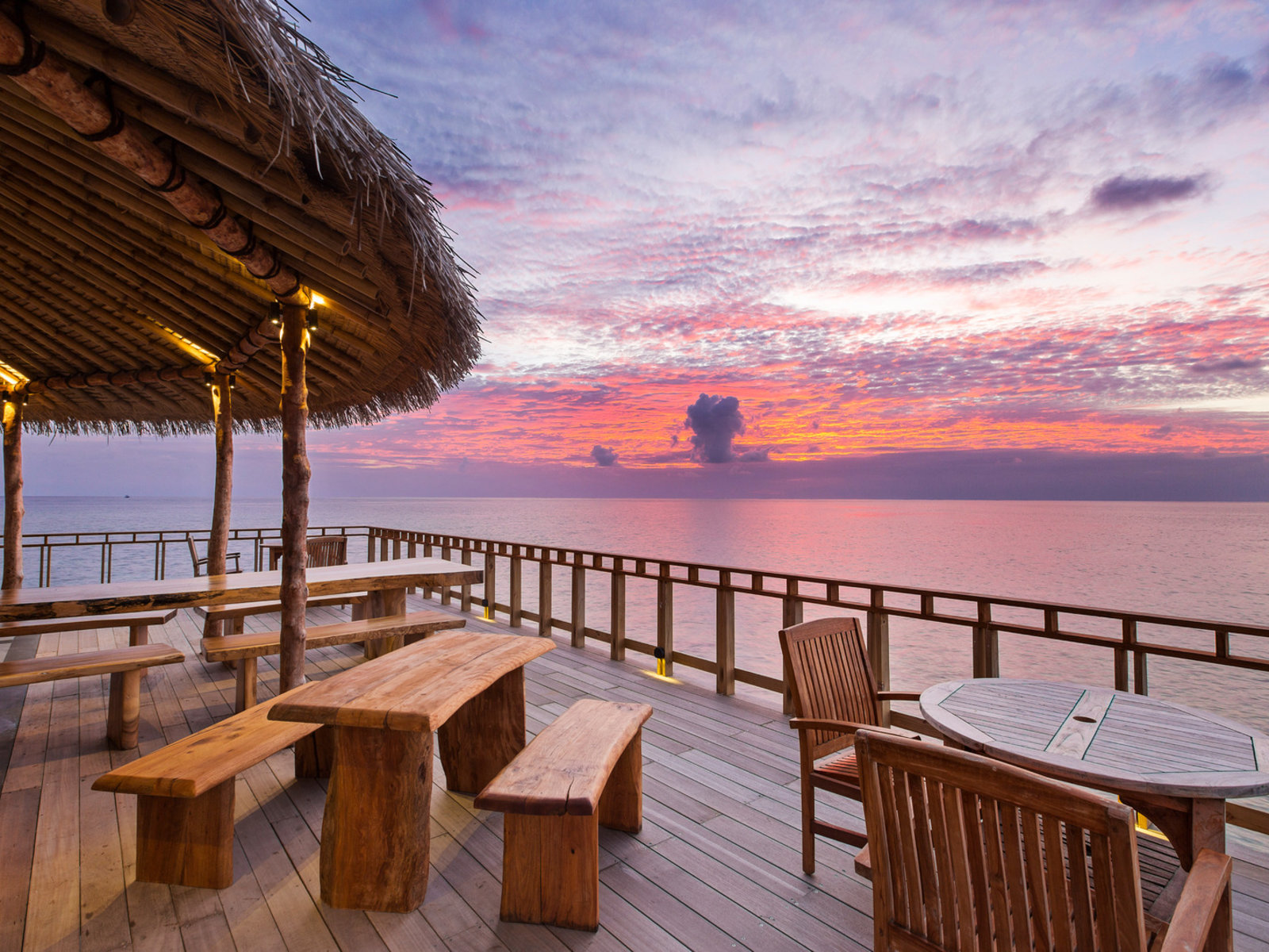 033 - Furaveri Island Resort & Spa.jpg