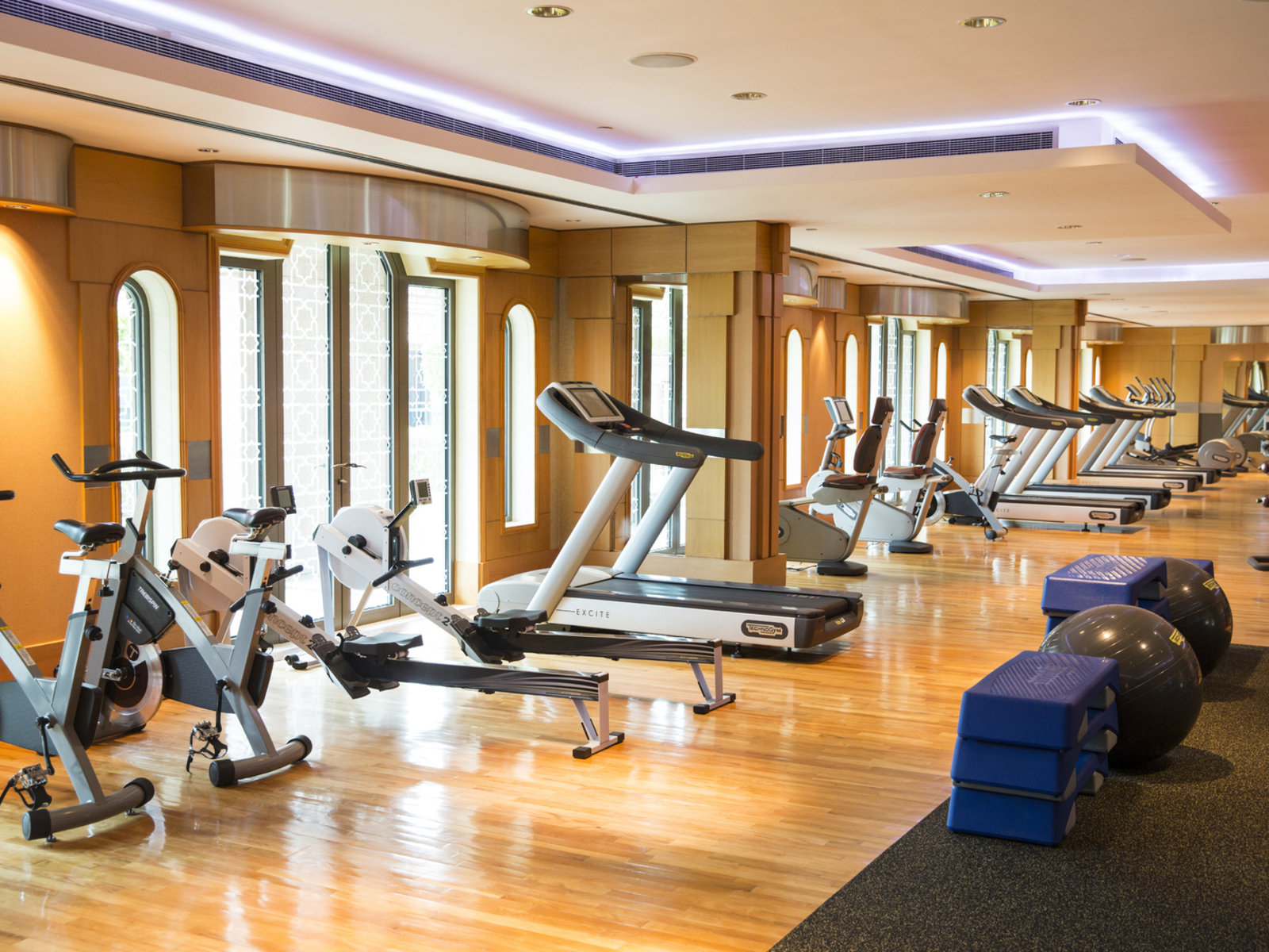 034 - Emirates Palace.jpg