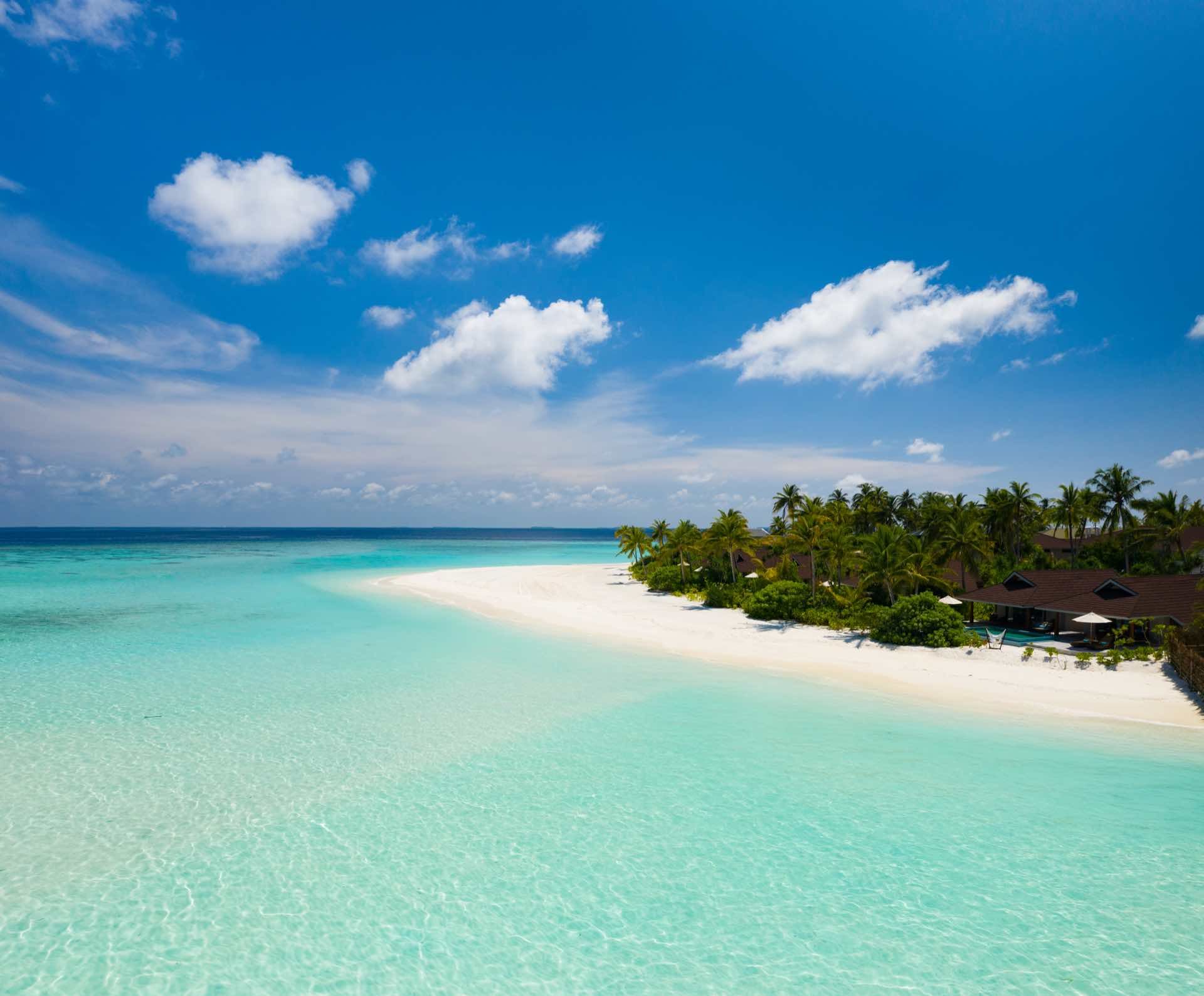 008 - The Standard, Huruvalhi Maldives.jpg