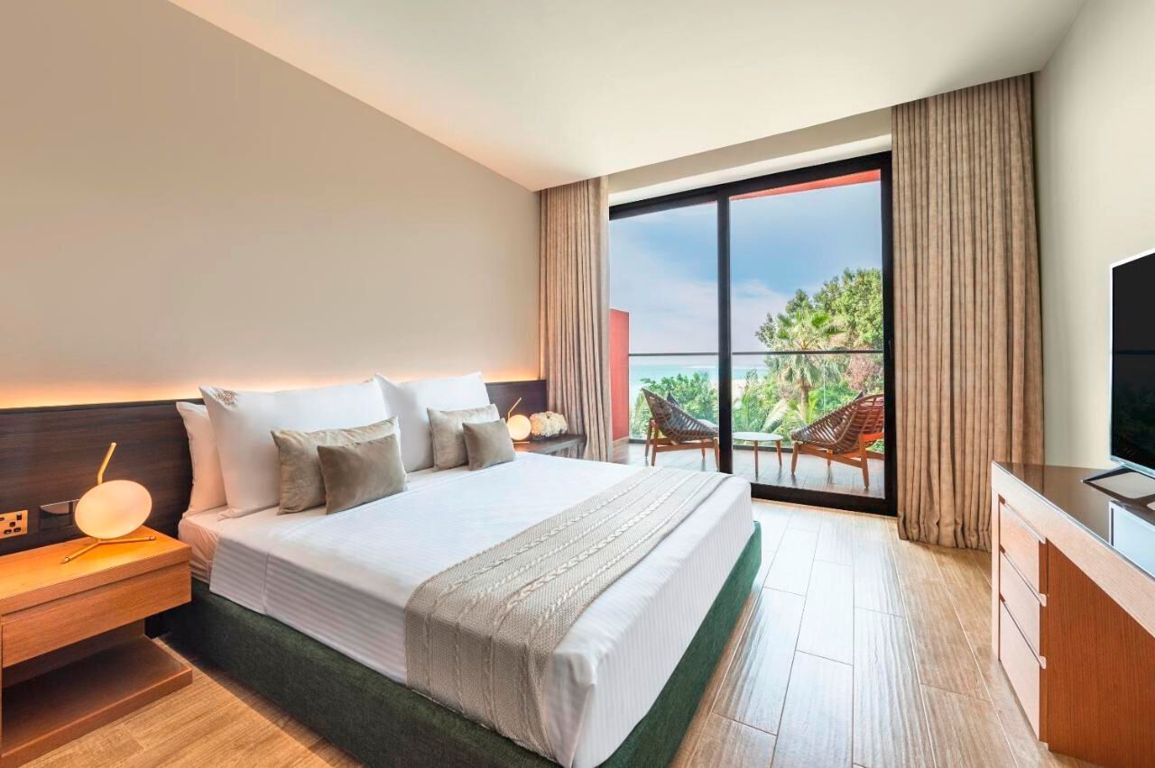 006 - Côte dAzur Monaco Hotel, World Islands, Dubai Adult only.jpg