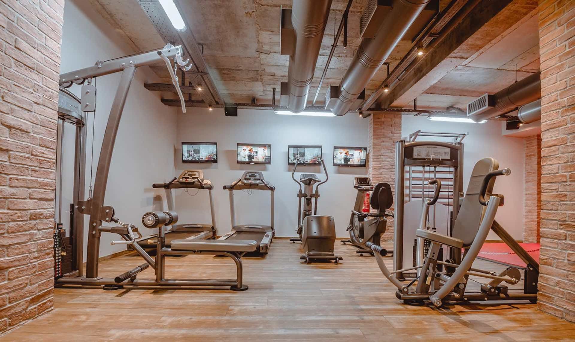 014 - The Z Club Hotel .jpg