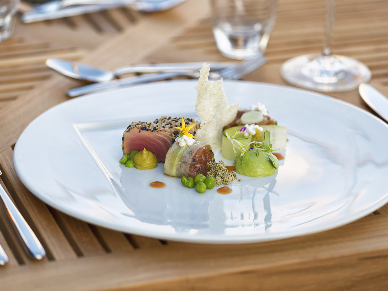 9150225 - Hurawalhi Island Resort Maldives.jpg