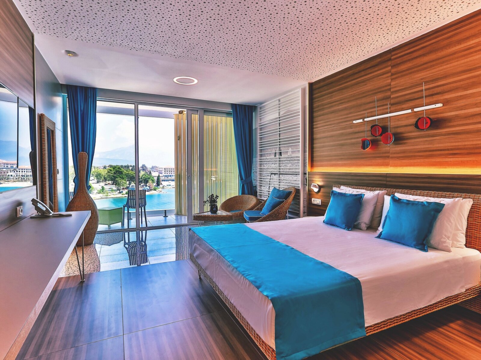 018 - Carine Hotel Kumbor .jpg