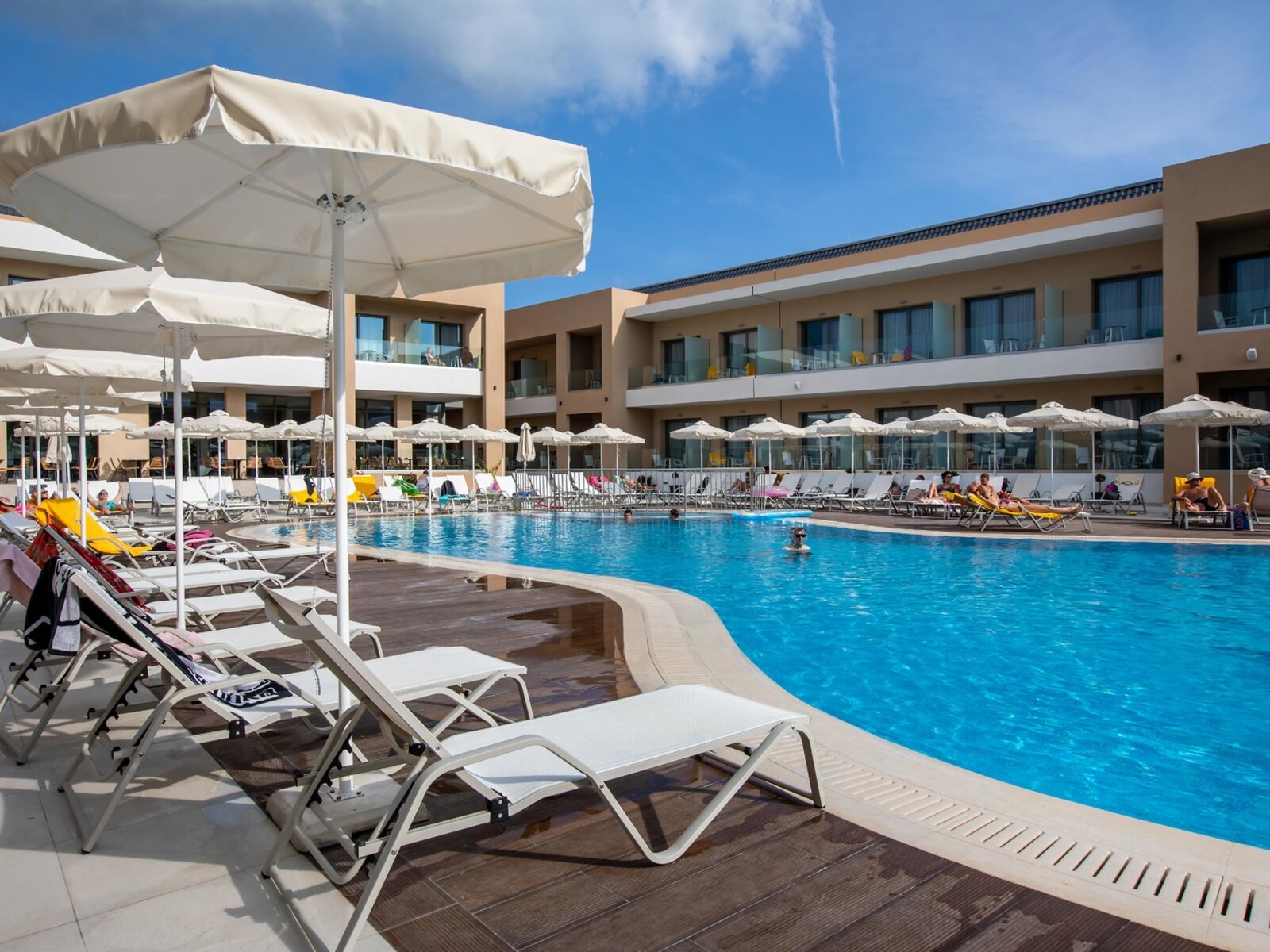 002 - White Olive Elite Laganas.jpg