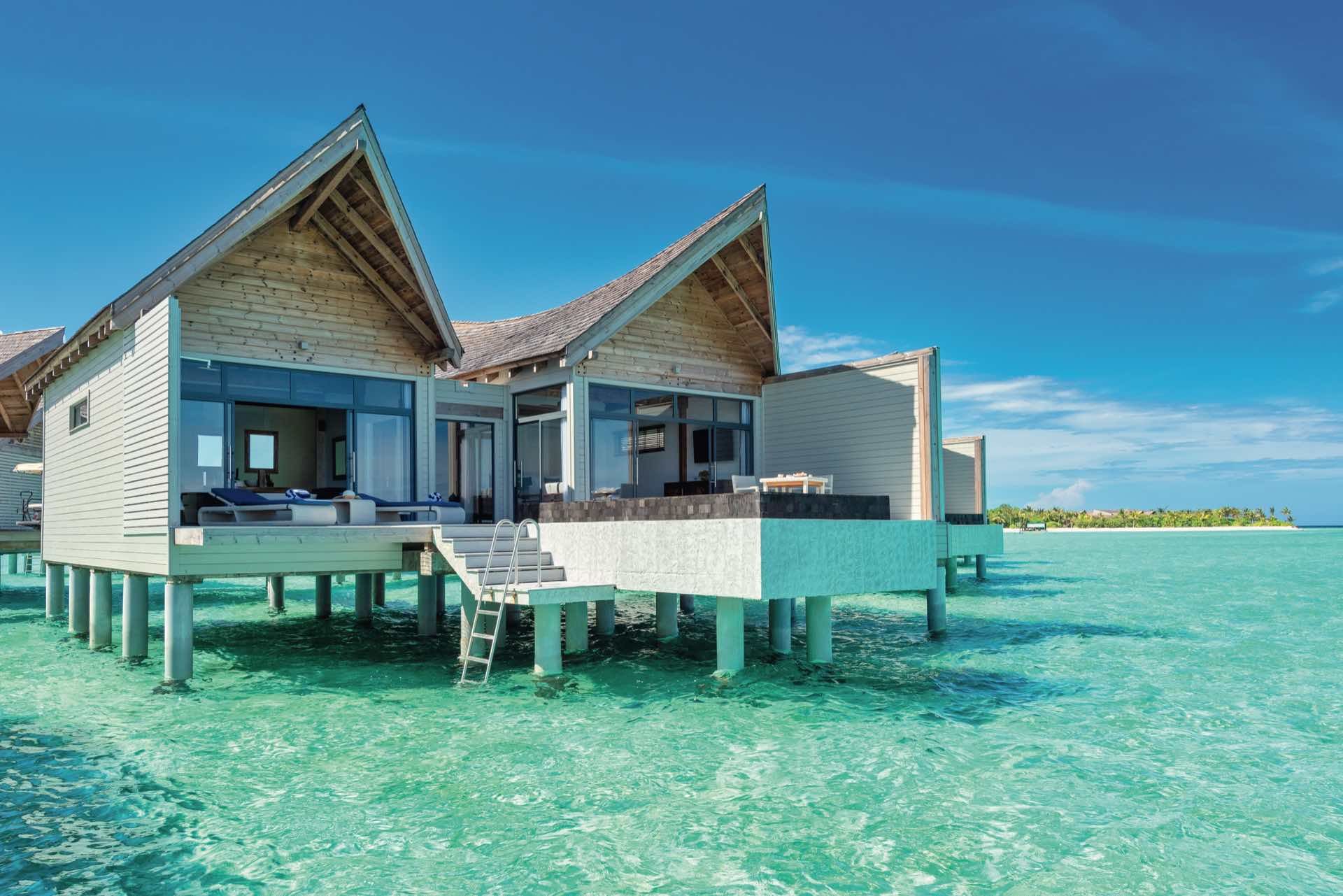 013 - Mövenpick Resort & Spa Kuredhivaru.jpg