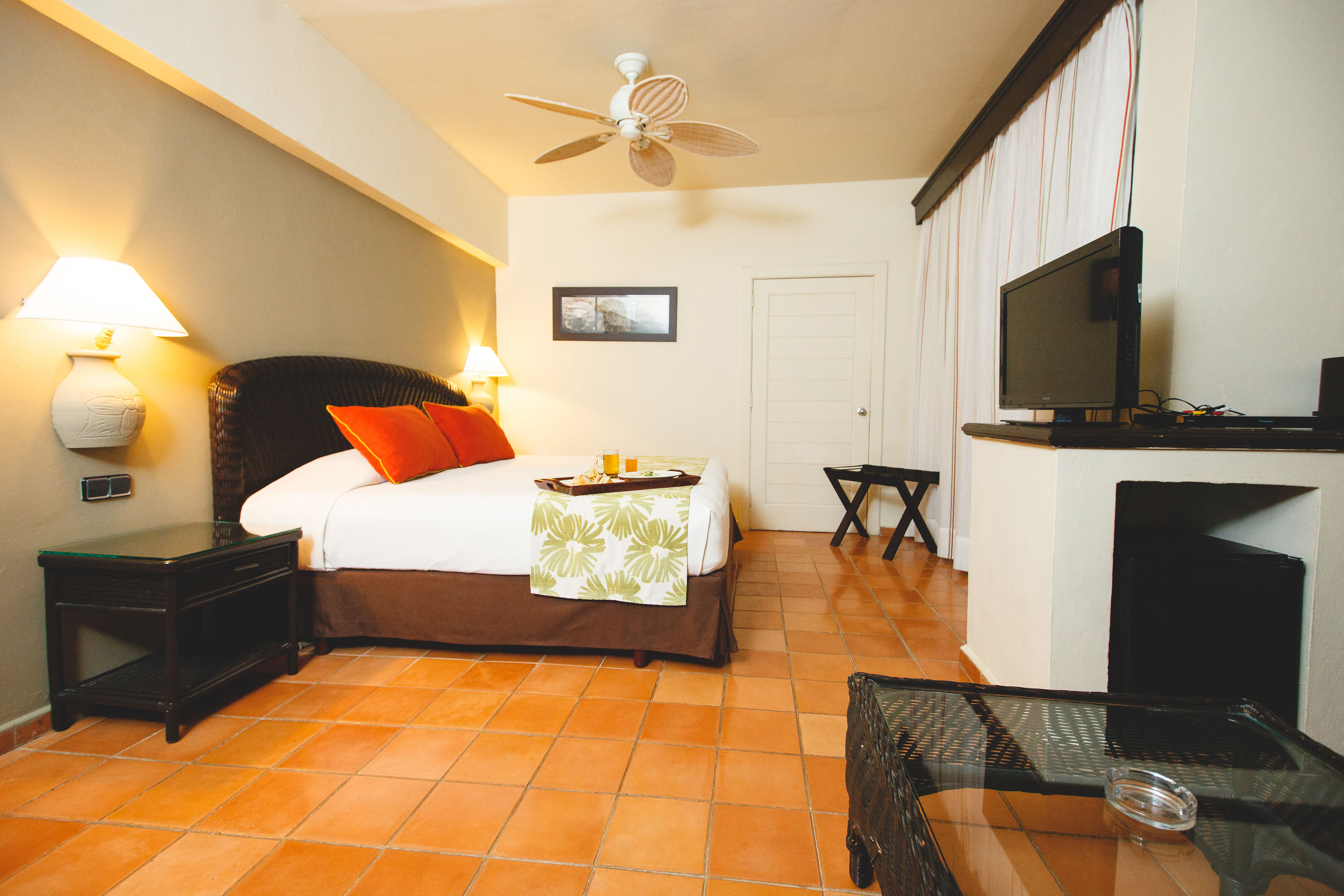 008 - Catalonia Bavaro Beach Golf & Casino Resort.jpg