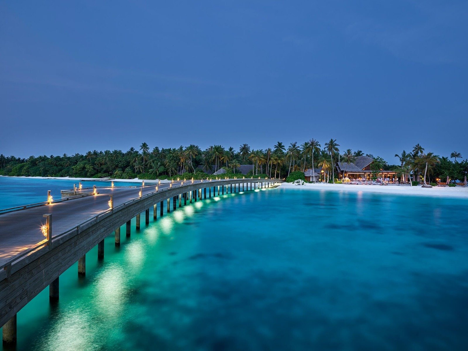007 - Joali Maldives.jpg