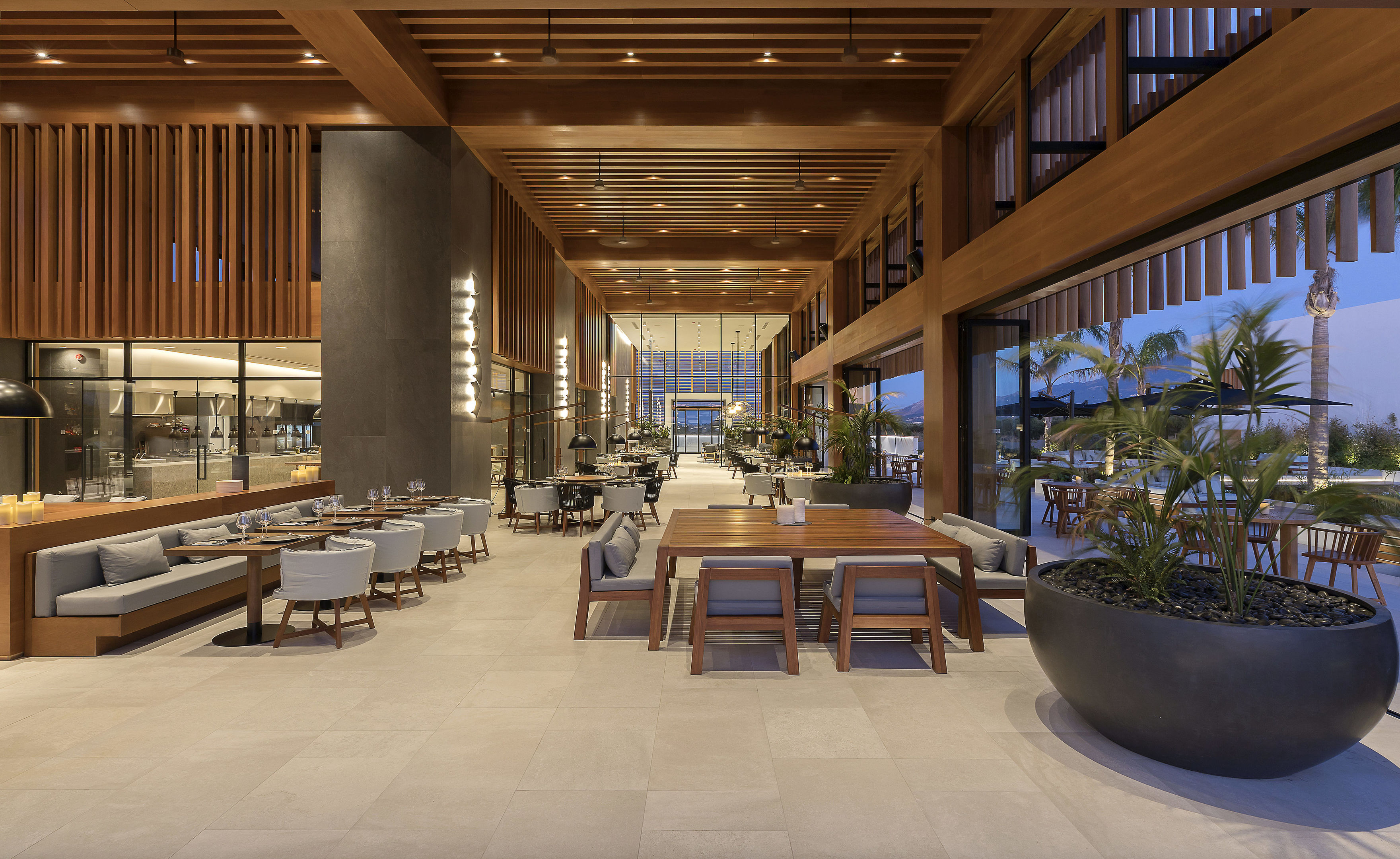 028 - D´Andrea Lagoon All-Suites .jpg