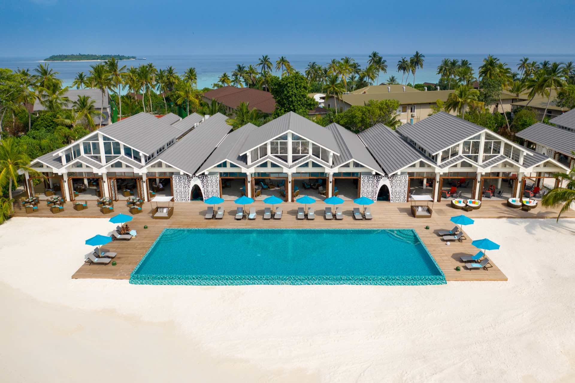 003 - The Standard, Huruvalhi Maldives.jpg