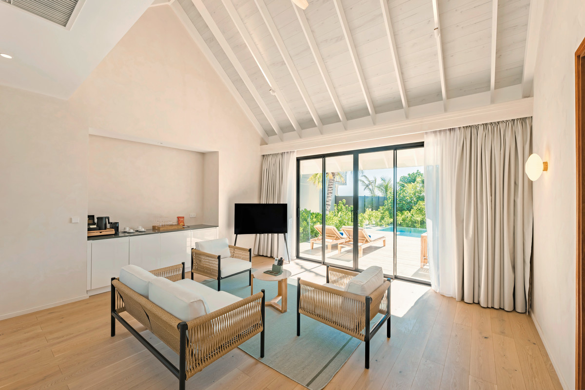 030 - ananea Madivaru Maldives.jpg