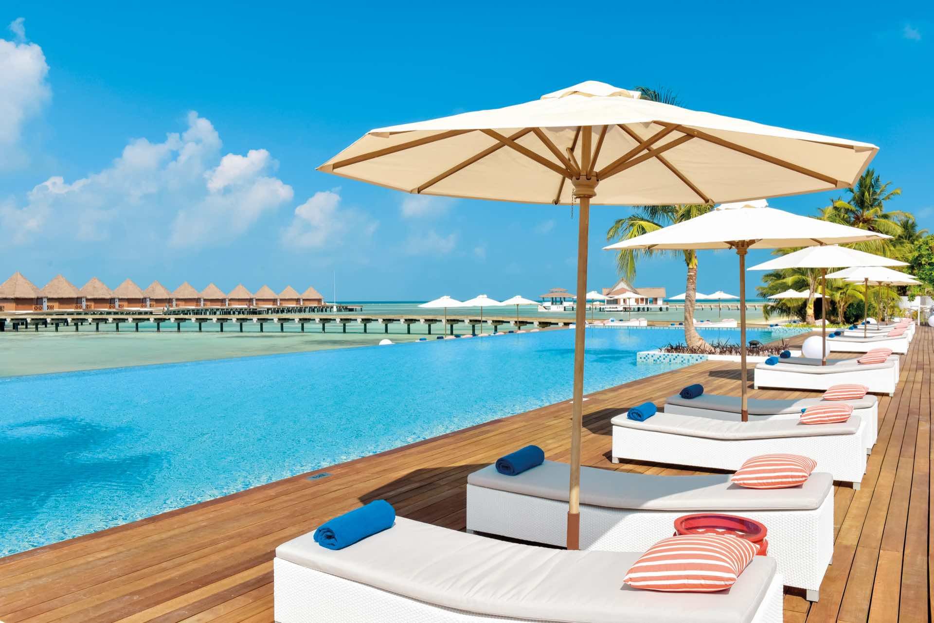 002 - Mercure Maldives Kooddoo Resort.jpg