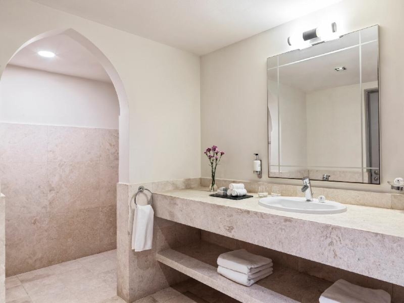 037 - Juweira Boutique.jpg