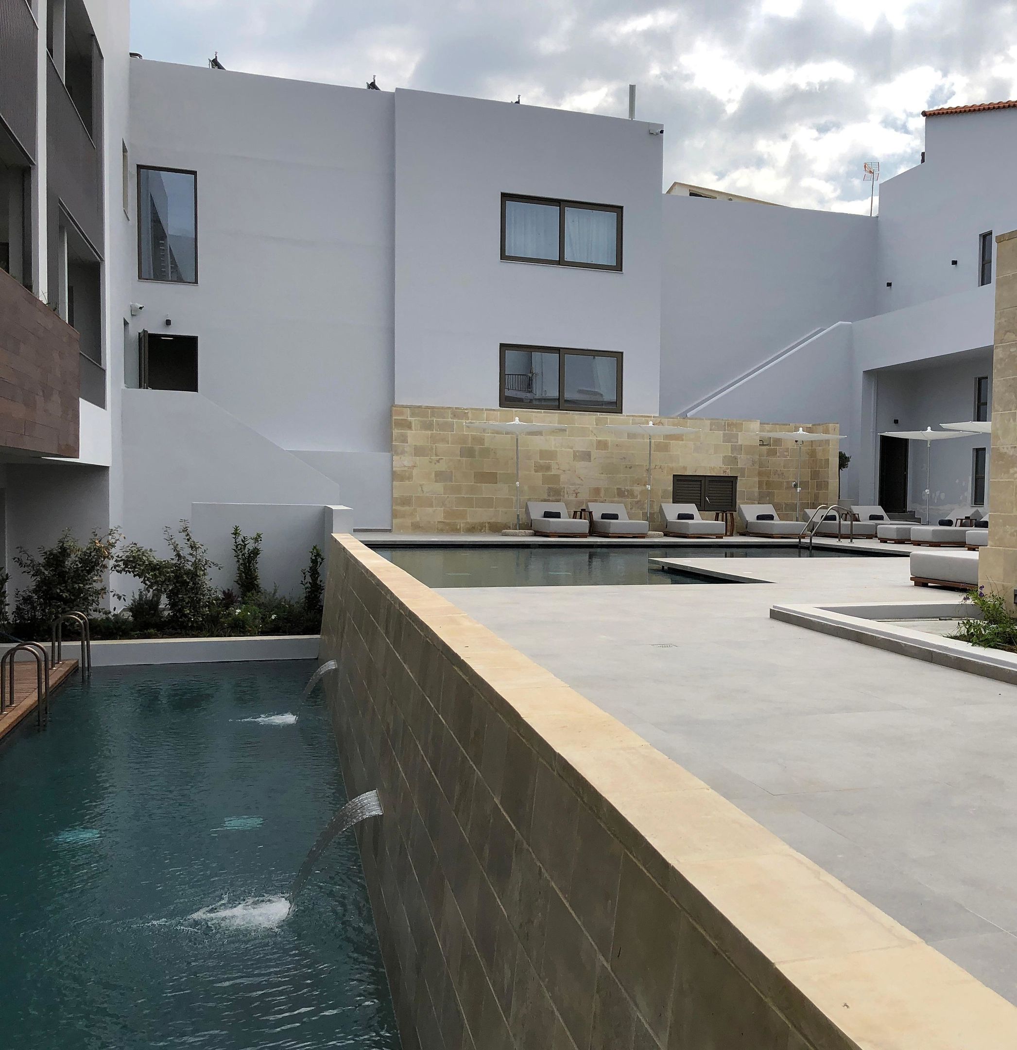 040 - Ikones Seafront Luxury Suites.jpg