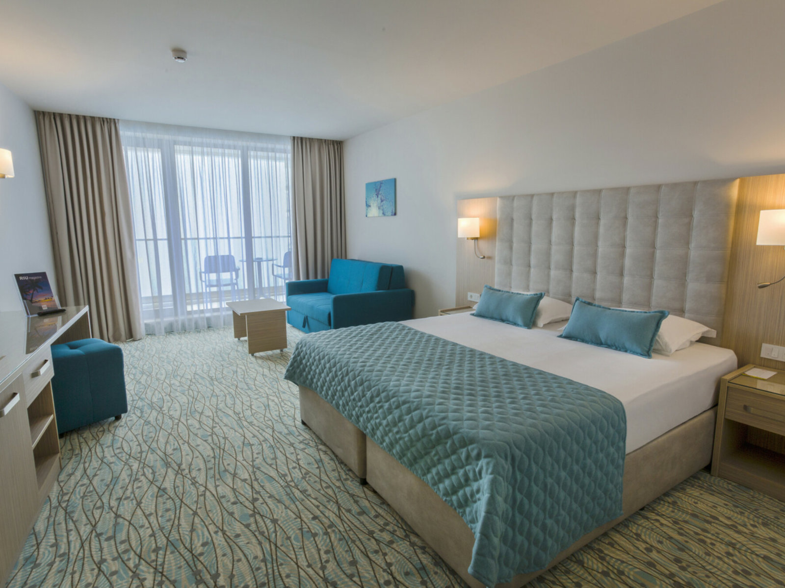 031 - RIU Astoria .jpg