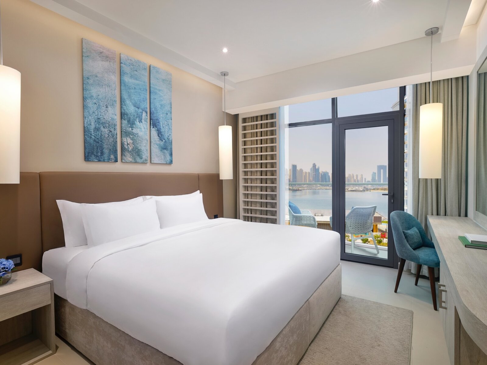 018 - NH Collection Dubai The Palm.jpg