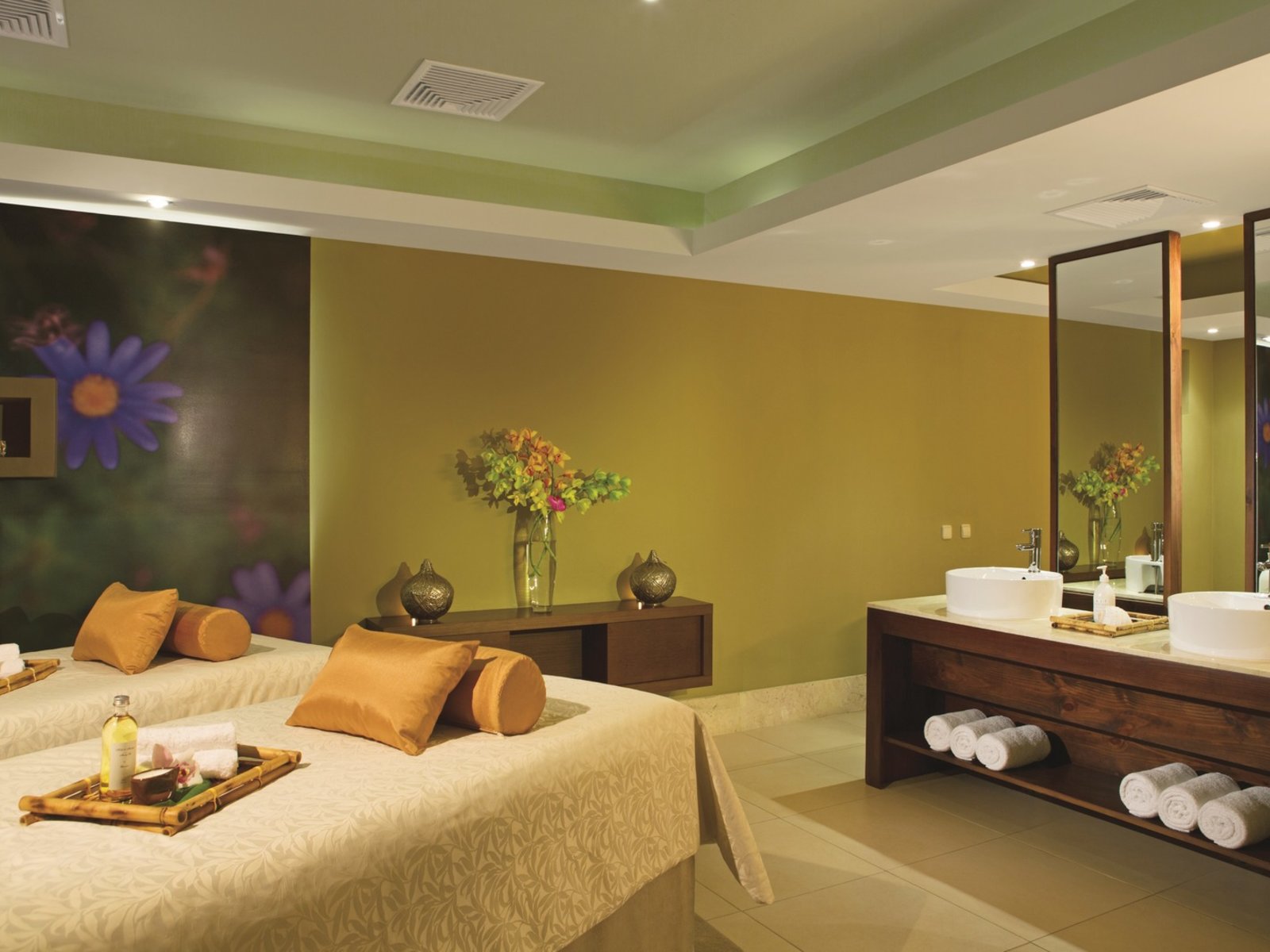 012 - Secrets Royal Beach Punta Cana.jpg