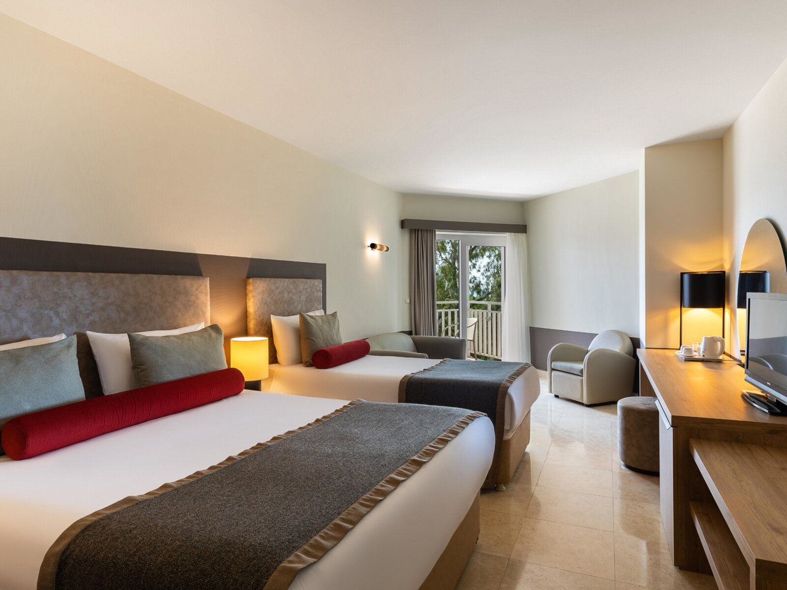 019 - SENTIDO Perissia .jpg