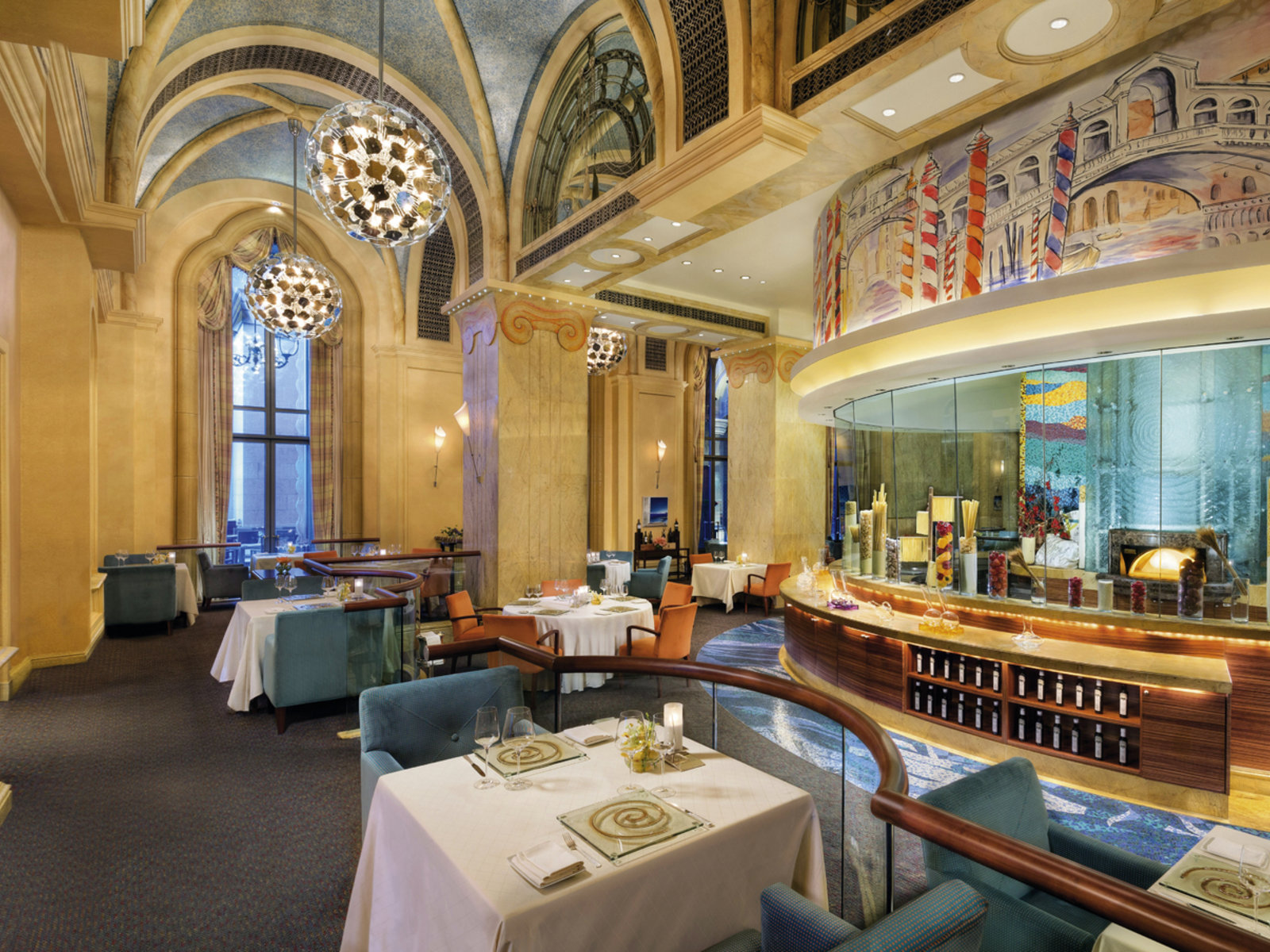 018 - Emirates Palace.jpg