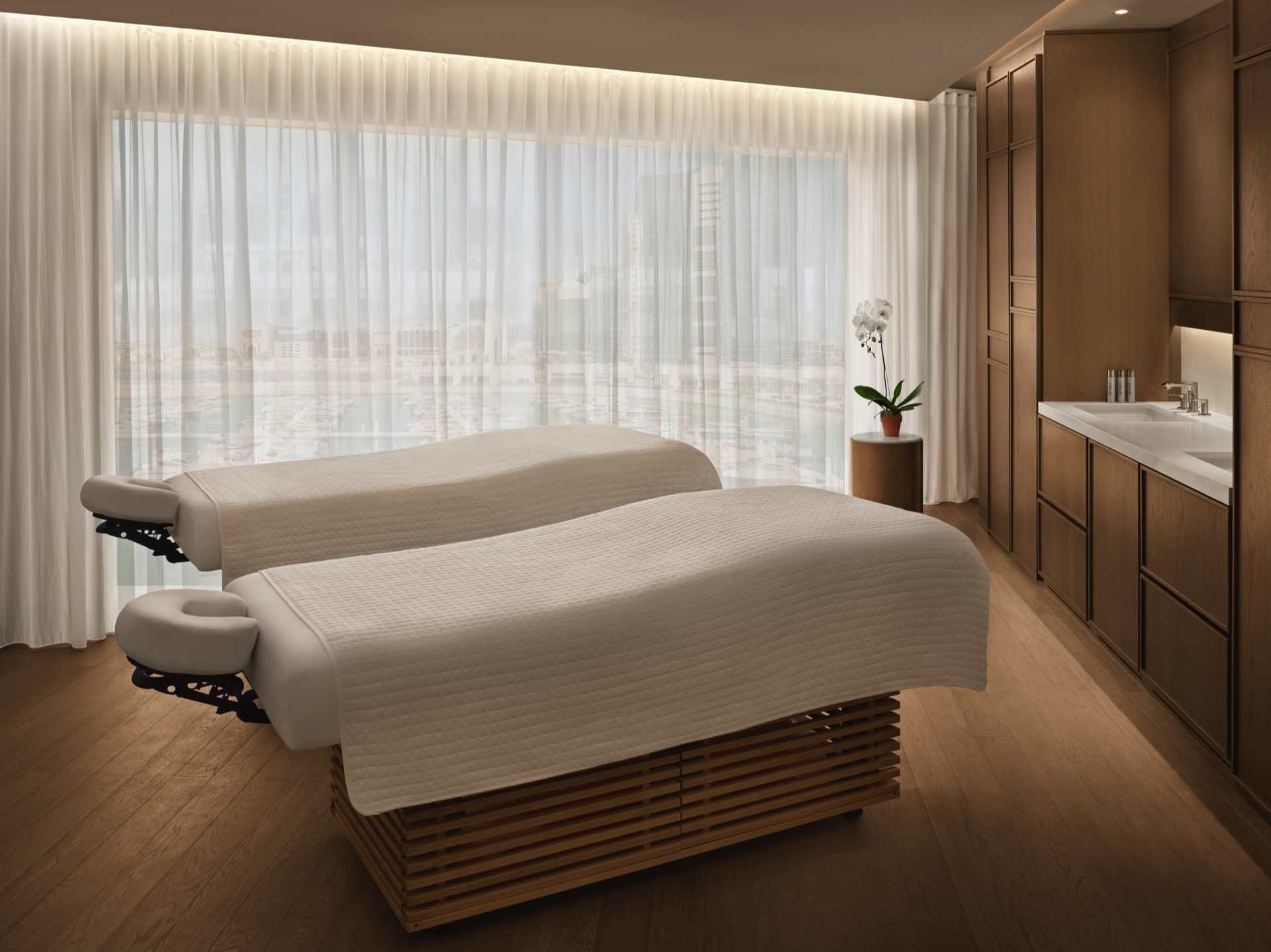 013 - The Abu Dhabi Edition.jpg