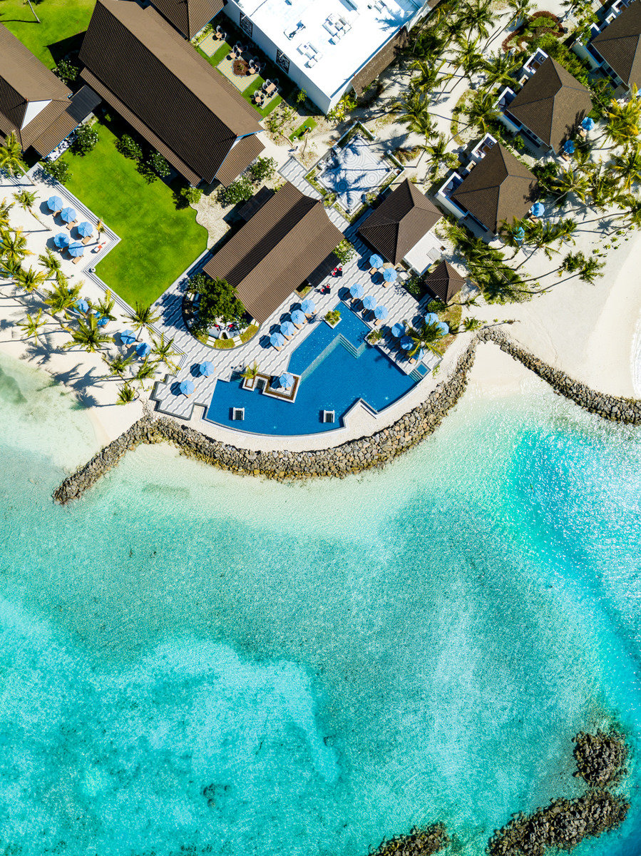 002 - SAii Lagoon Maldives, Curio Collection by Hilton.jpg