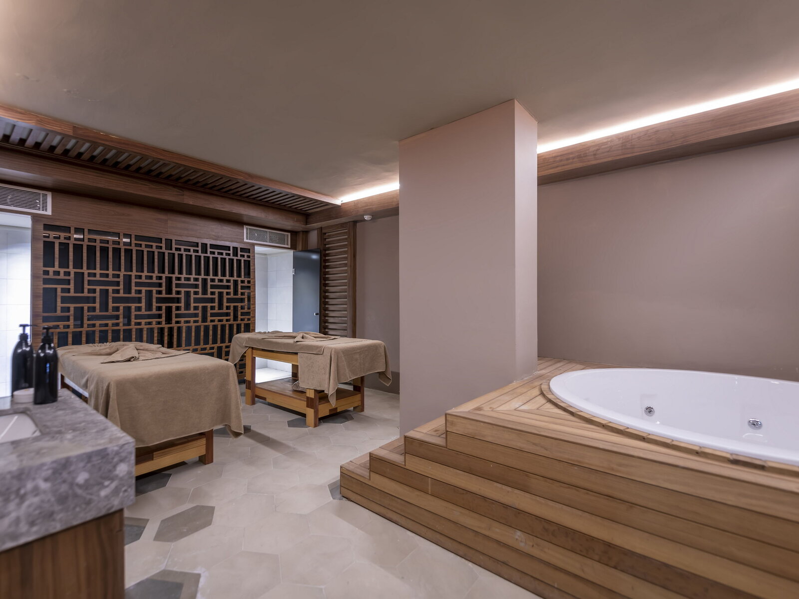 005 - Sorgun Akadia Luxury Hotel.jpg