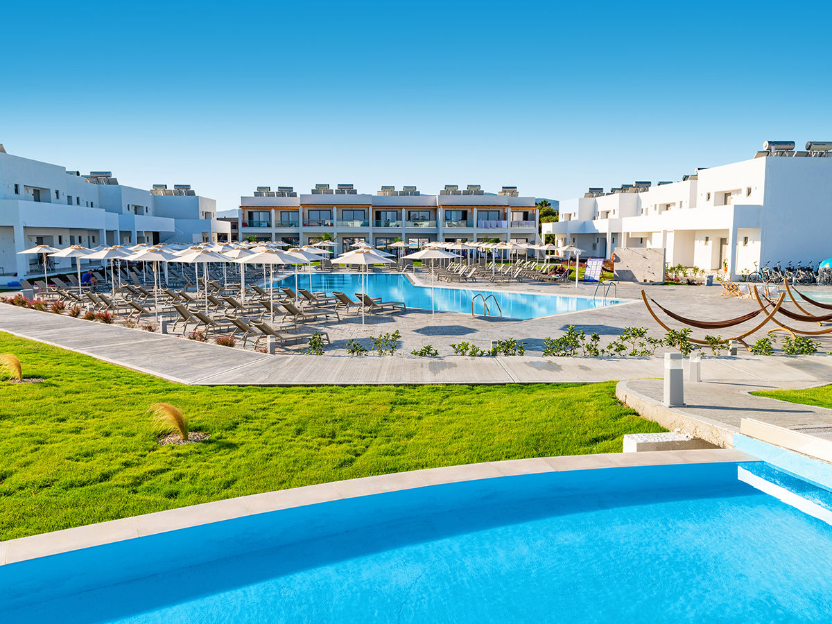 001 - Lambi Palace.jpg