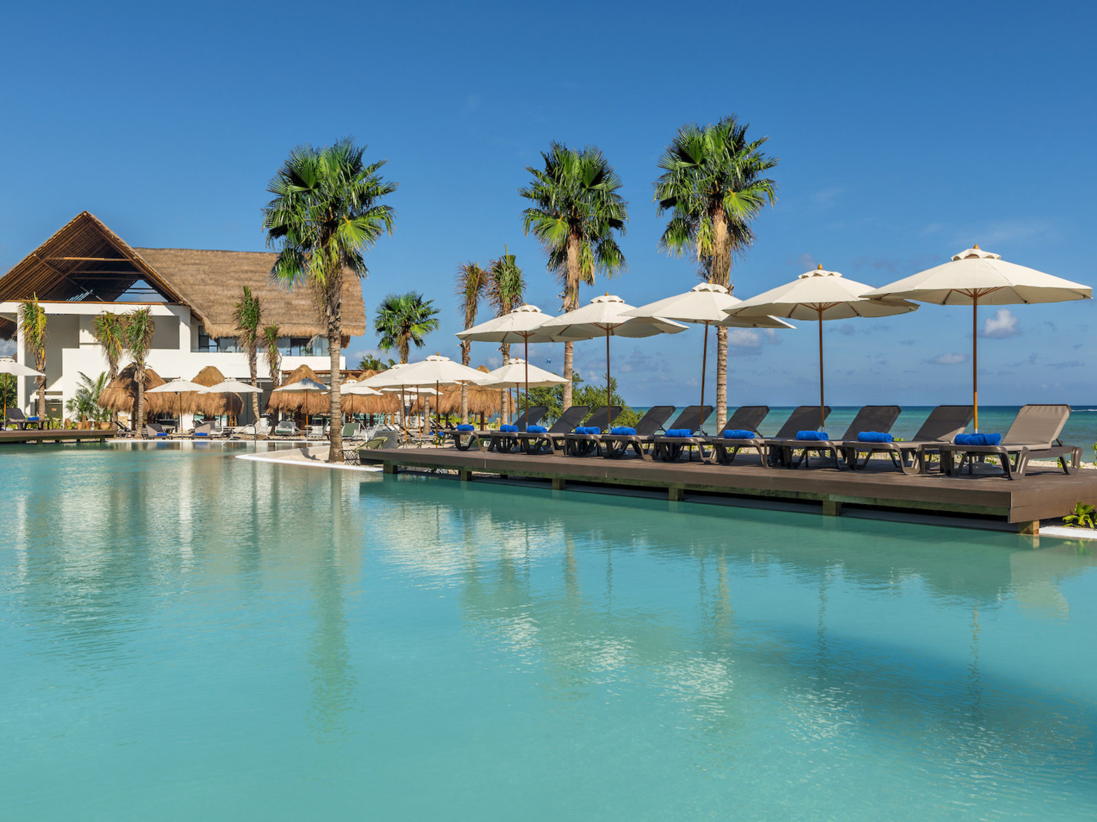 015 - Ocean Riviera Paradise.jpg