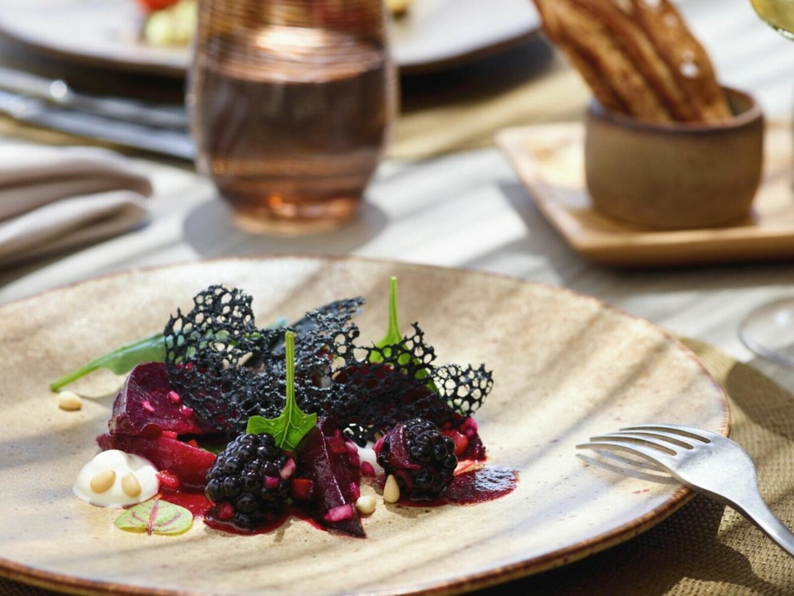 006 - Ikos Odisia.jpg