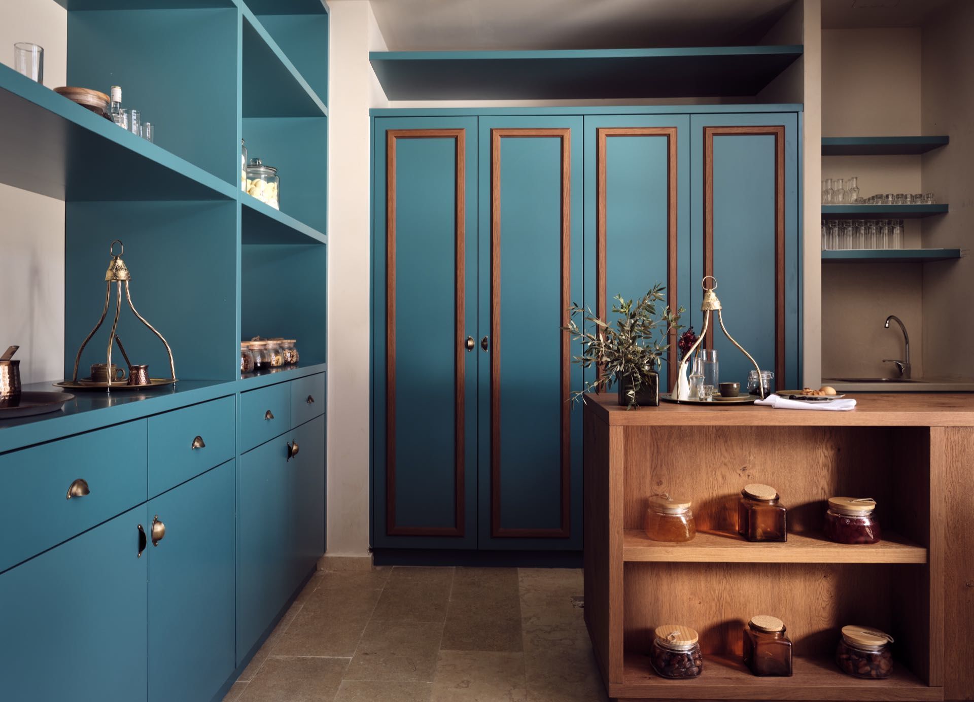 019 - The Royal Senses.jpg